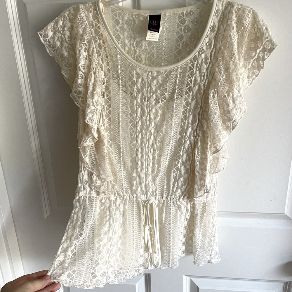 Super flattering lacy blouse with built-in tank
